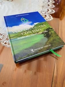 Sách kỷ niệm 30 năm thành lập Vườn quốc gia Côn Đảo